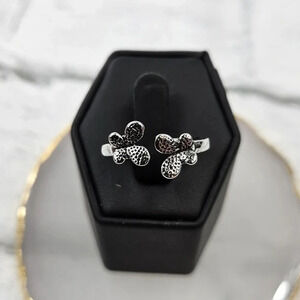Butterfly Hugs Adjustable Fashion Ring A8